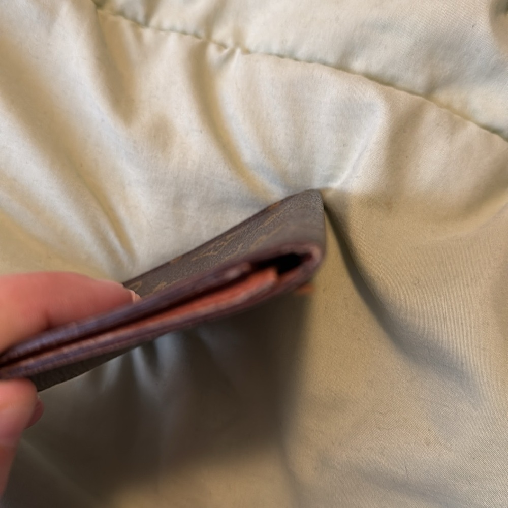 Authentic Louis Vuitton monogram canvas ID holder - Picture 8 of 8